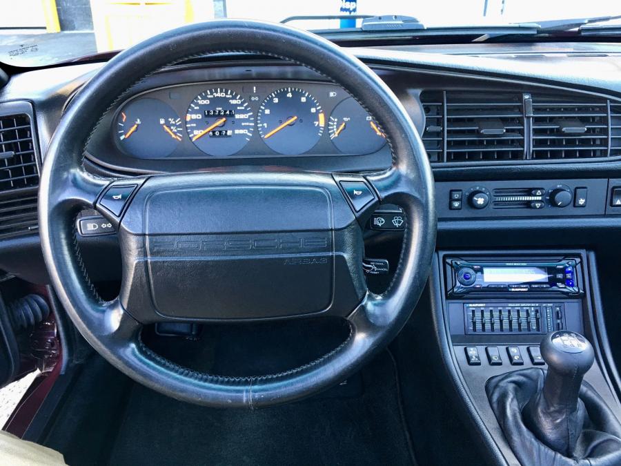 Торпедо Porsche 944 S2 Red Pearl 1990 года  (фото 53 из 86)